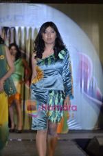 at Sasmira colelge annual fashion show in Worli, Mumbai on 13th May 2011 (75).JPG
